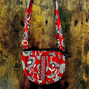 Vera Bradley Deco Daisy small crossbody purse